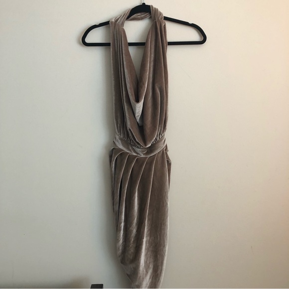 Velvet nude dress. Size small, very good condition. - Picture 2 of 9